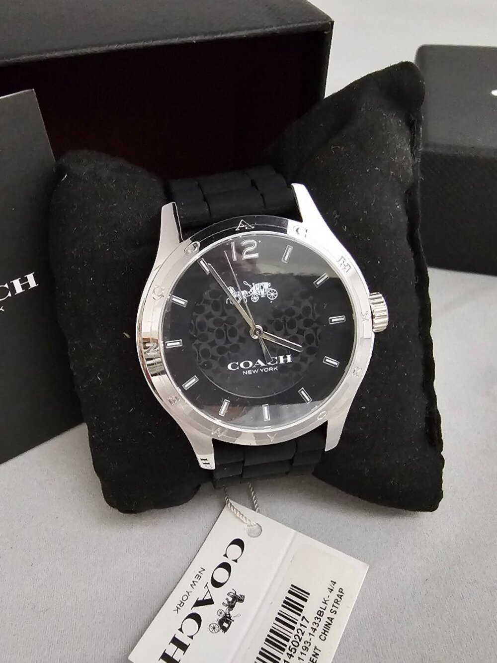 Coach Maddy Woman's Watch W6033!  New in Box! - Picture 3 of 9